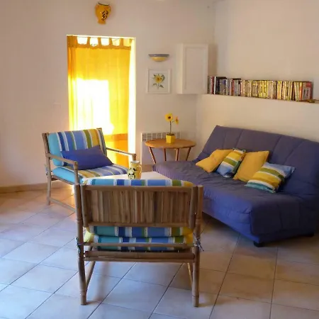 Prázdninový dům La Cardabelle Brousse-le-Chateau